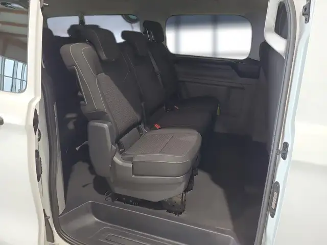 Ford Transit Custom view 14