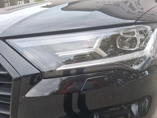 Audi Q7 QUATTRO S-LINE Ansicht 4
