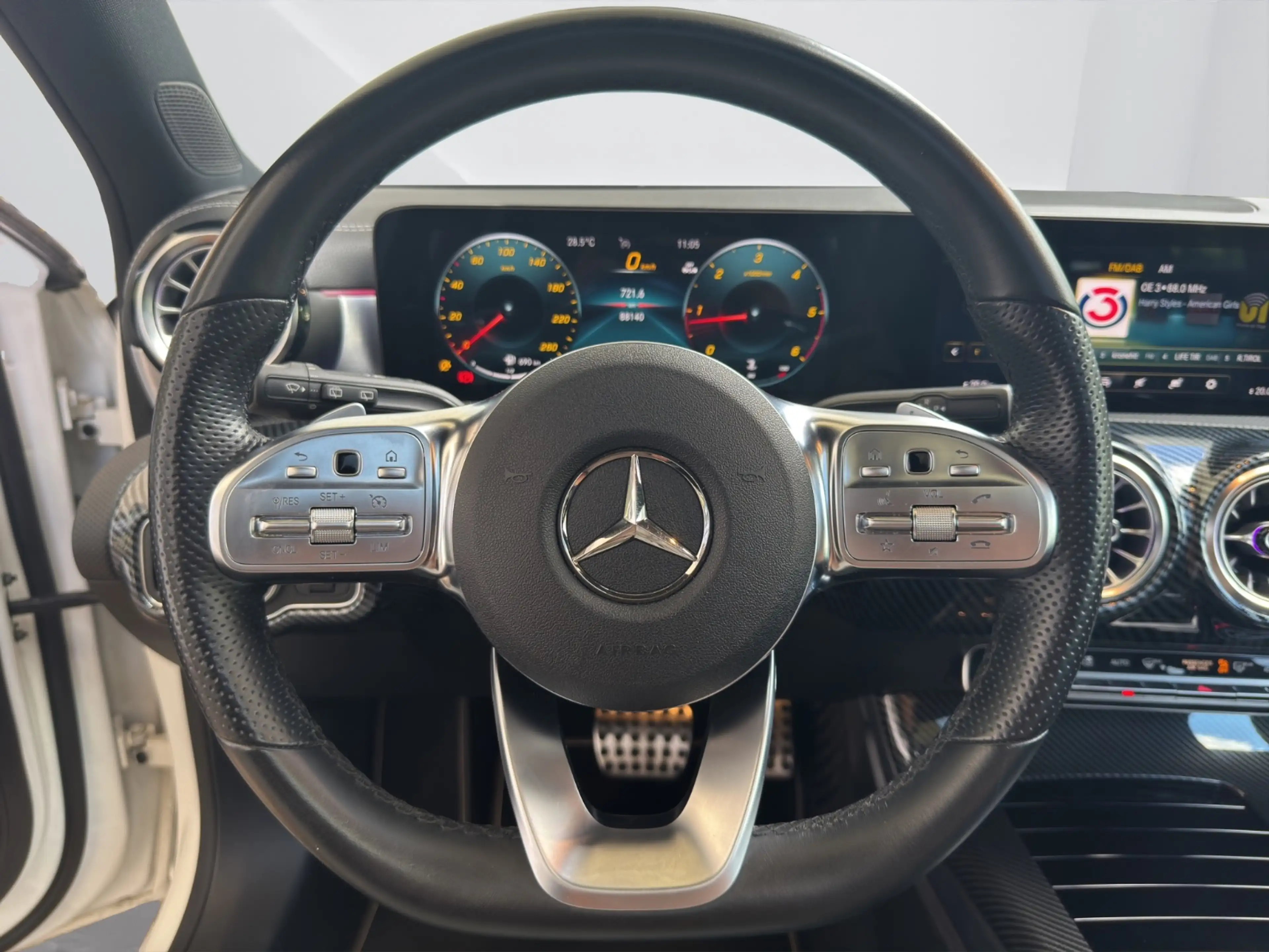 Mercedes-Benz A 200 d 4MATIC Kompaktlimousine AMG Line PTS Shz — photo 12