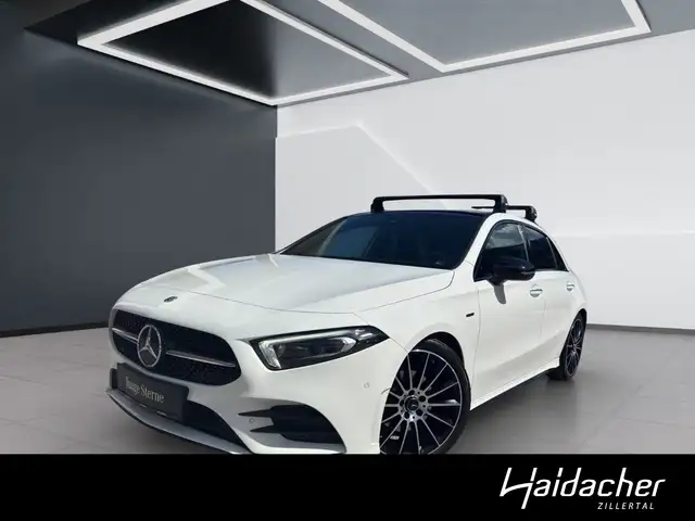 Mercedes-Benz A 200 d 4MATIC Kompaktlimousine AMG Line PTS Shz