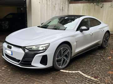 Audi etron GT kW 350 (476 CV)