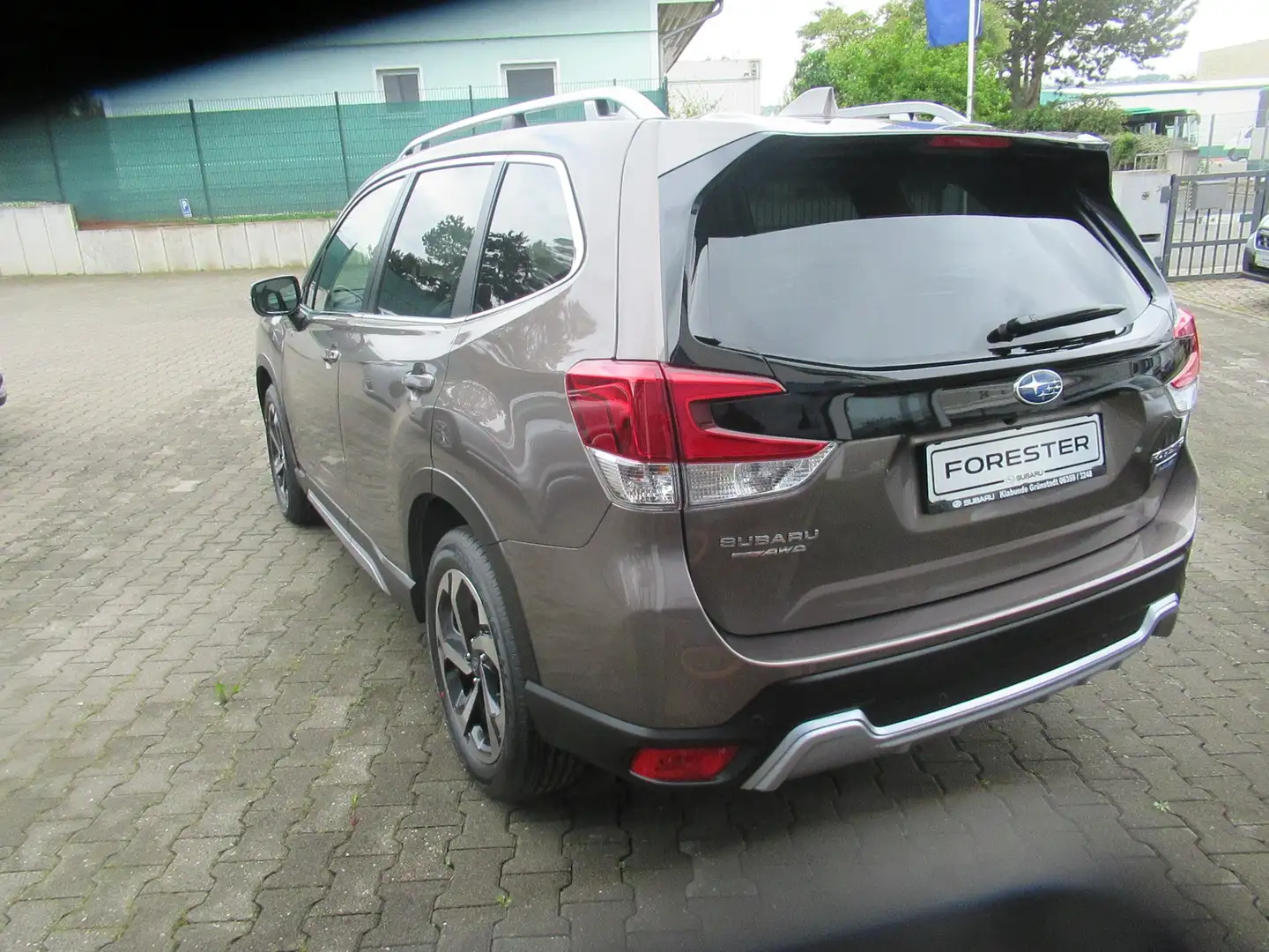 Subaru Forester 2.0ie Lineartronic Platinum Vorführwagen Bronze - 2