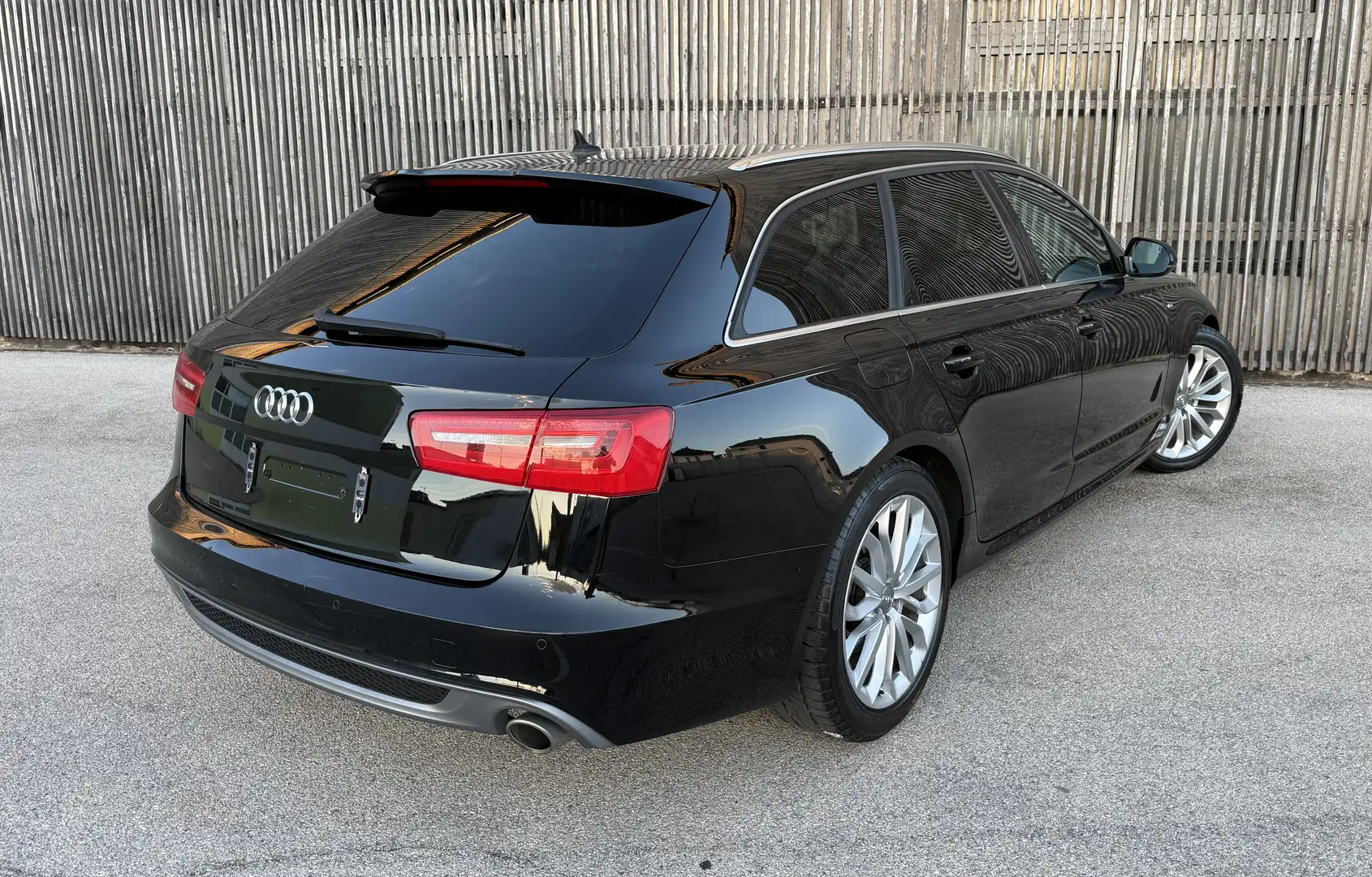 Audi A6 3.0 TDI Quattro|S-line|Öamtc Pickarl|Standh.|AHK Schwarz - 2