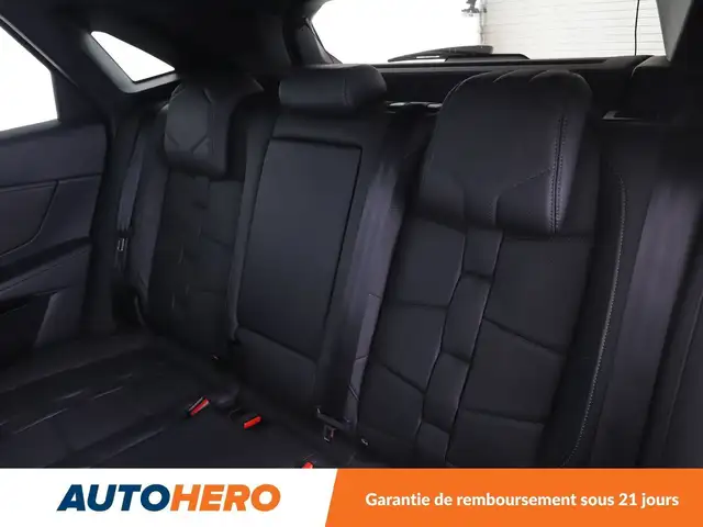 DS Automobiles DS 7 Crossback view 14