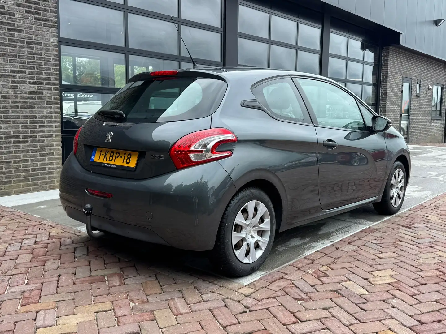 Peugeot 208 1.0 VTi Access |Cruise| Trekhaak |MOTOR STORING Grijs - 2