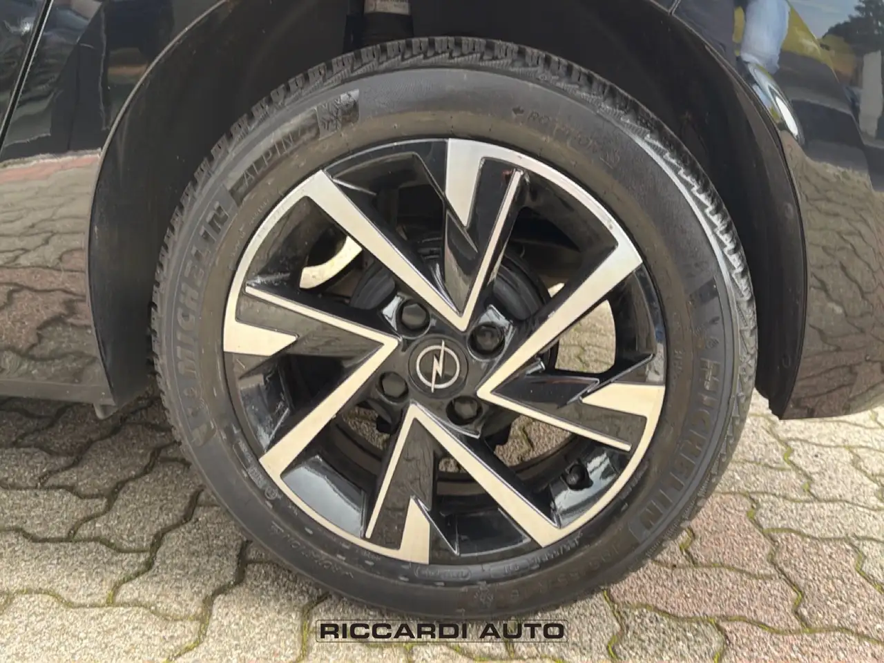 Opel Corsa Nuova GS 1.2 100CV MT6 19