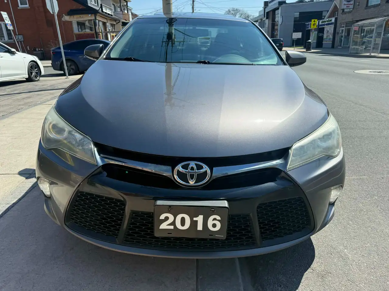 Toyota Camry снимка Toyota Camry