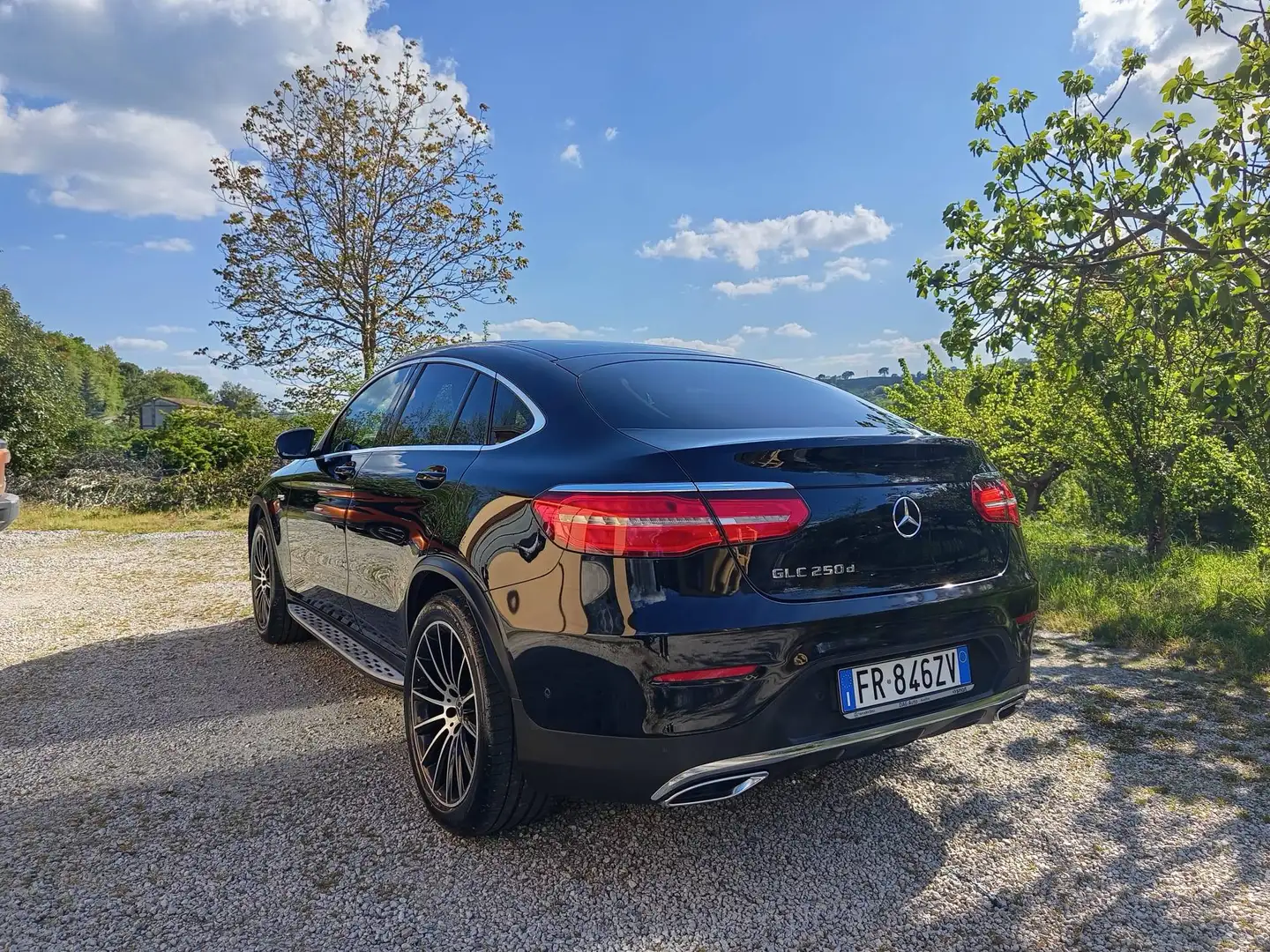 Mercedes-Benz 250 4MATIC Business Schwarz - 2