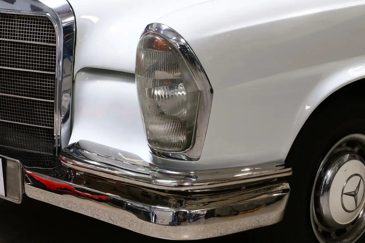 Mercedes-Benz 220 SEb Coupé, foto 9