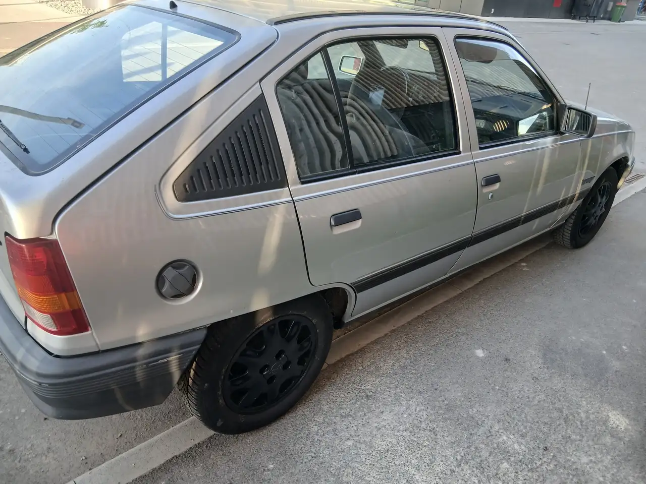 Opel Kadett E Beauty, foto 4