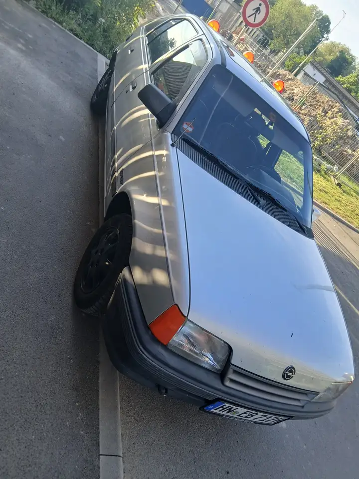 Opel Kadett E Beauty, foto 2