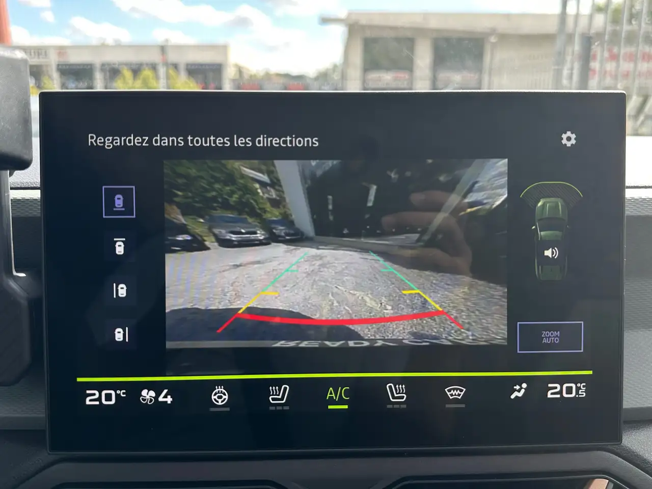 Dacia Bigster 1.8*1ER PROP*PANO*FULL OPTIONS*CAM 360°*SIEGE/VOLANT CHAUFFANT*CARPLAY*GARANTIE DACIA, миниатюра 12