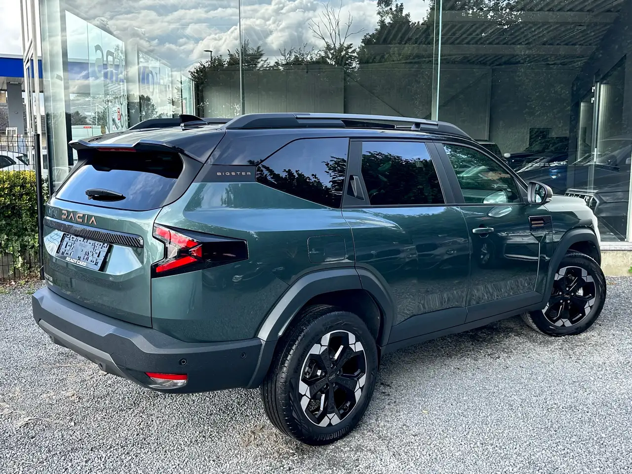 Dacia Bigster 1.8*1ER PROP*PANO*FULL OPTIONS*CAM 360°*SIEGE/VOLANT CHAUFFANT*CARPLAY*GARANTIE DACIA, миниатюра 5