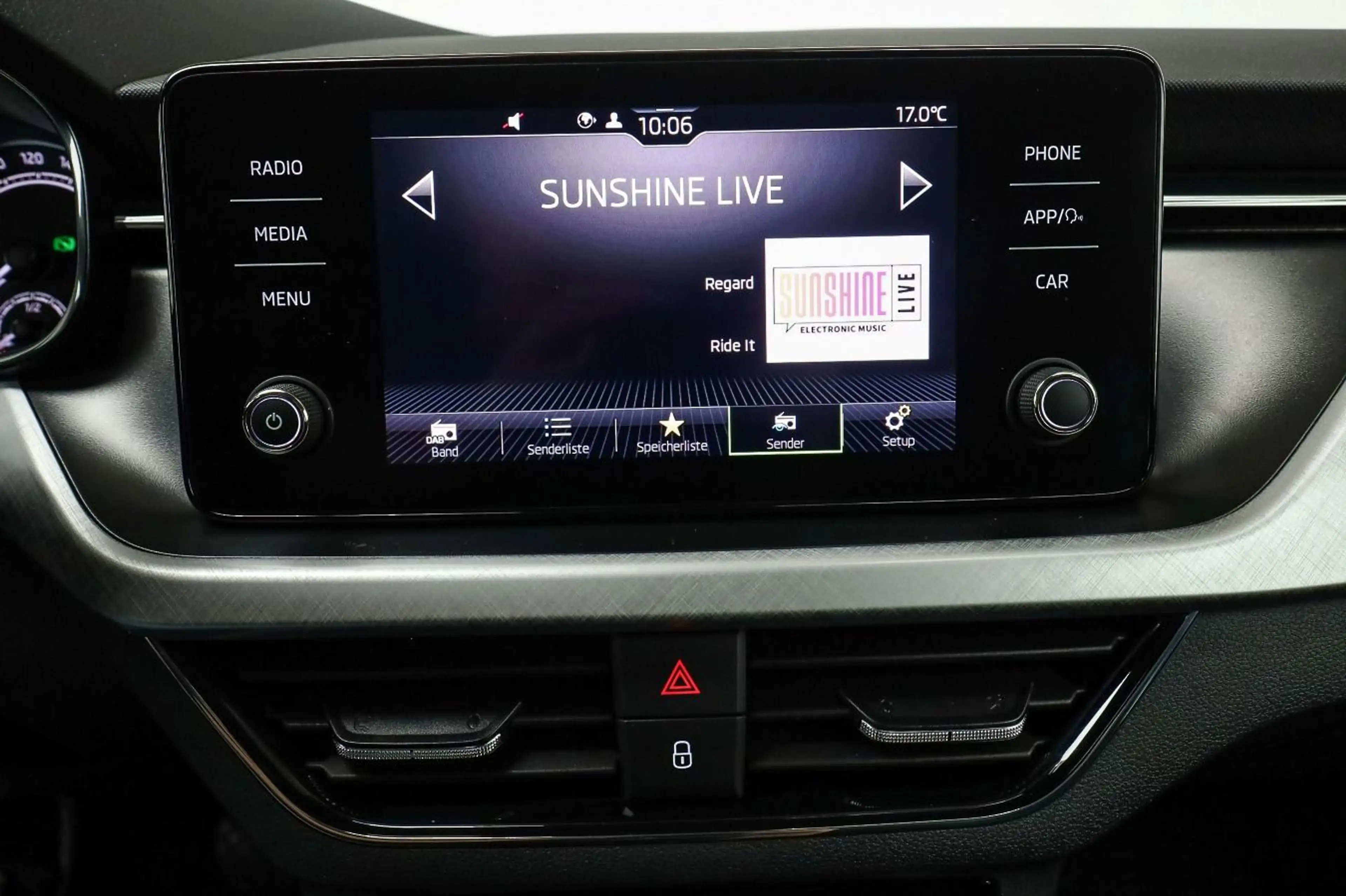 Skoda Kamiq 1.0 TSI DSG Tour*AHK*LICHT&SICHT*KOMFORT — photo 13