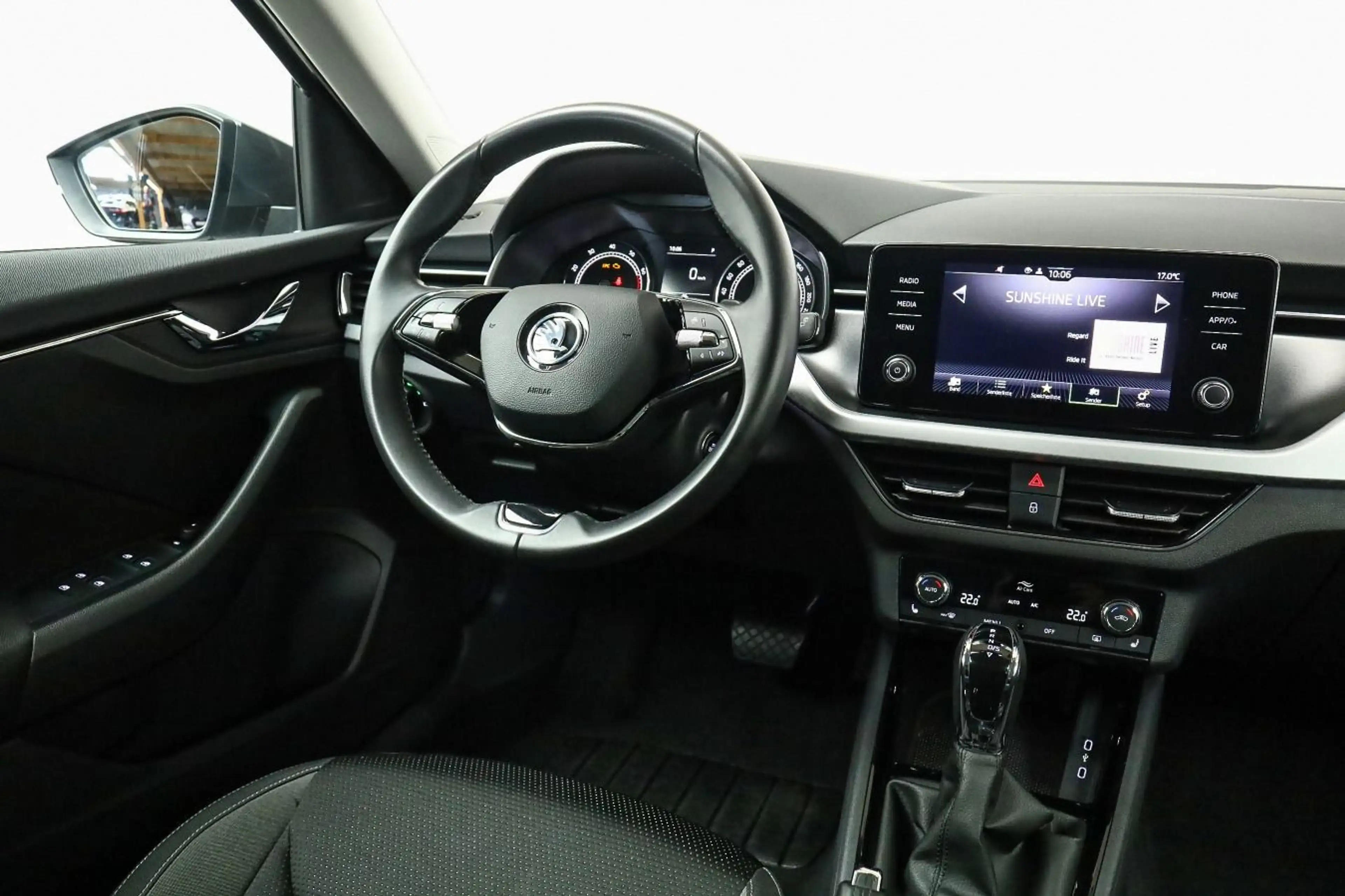 Skoda Kamiq 1.0 TSI DSG Tour*AHK*LICHT&SICHT*KOMFORT — photo 12