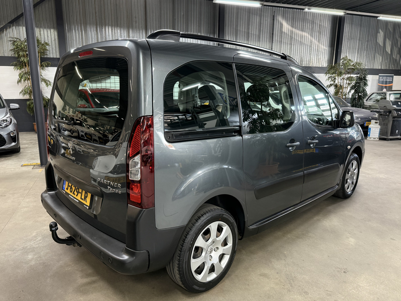 Peugeot Partner Tepee 1.2 PureTech Active // Camera // Cruise // E — photo 4