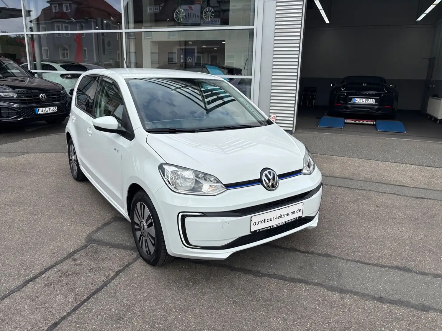 Volkswagen up! e-up!High up,Electric,Kamera,PDC,Climatronic Weiß - 1