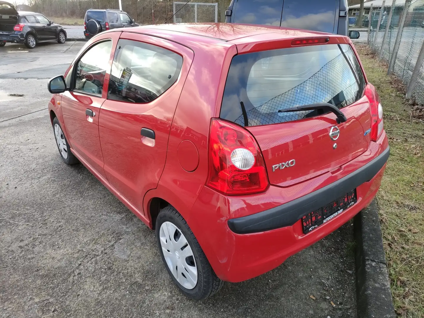 Nissan Pixo 1.0 visia Rood - 2