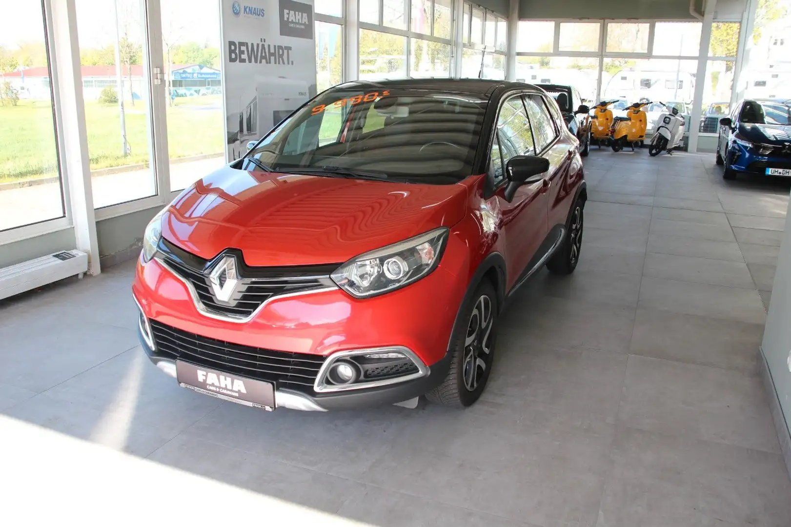 Renault Captur Helly Hansen Schwarz - 1
