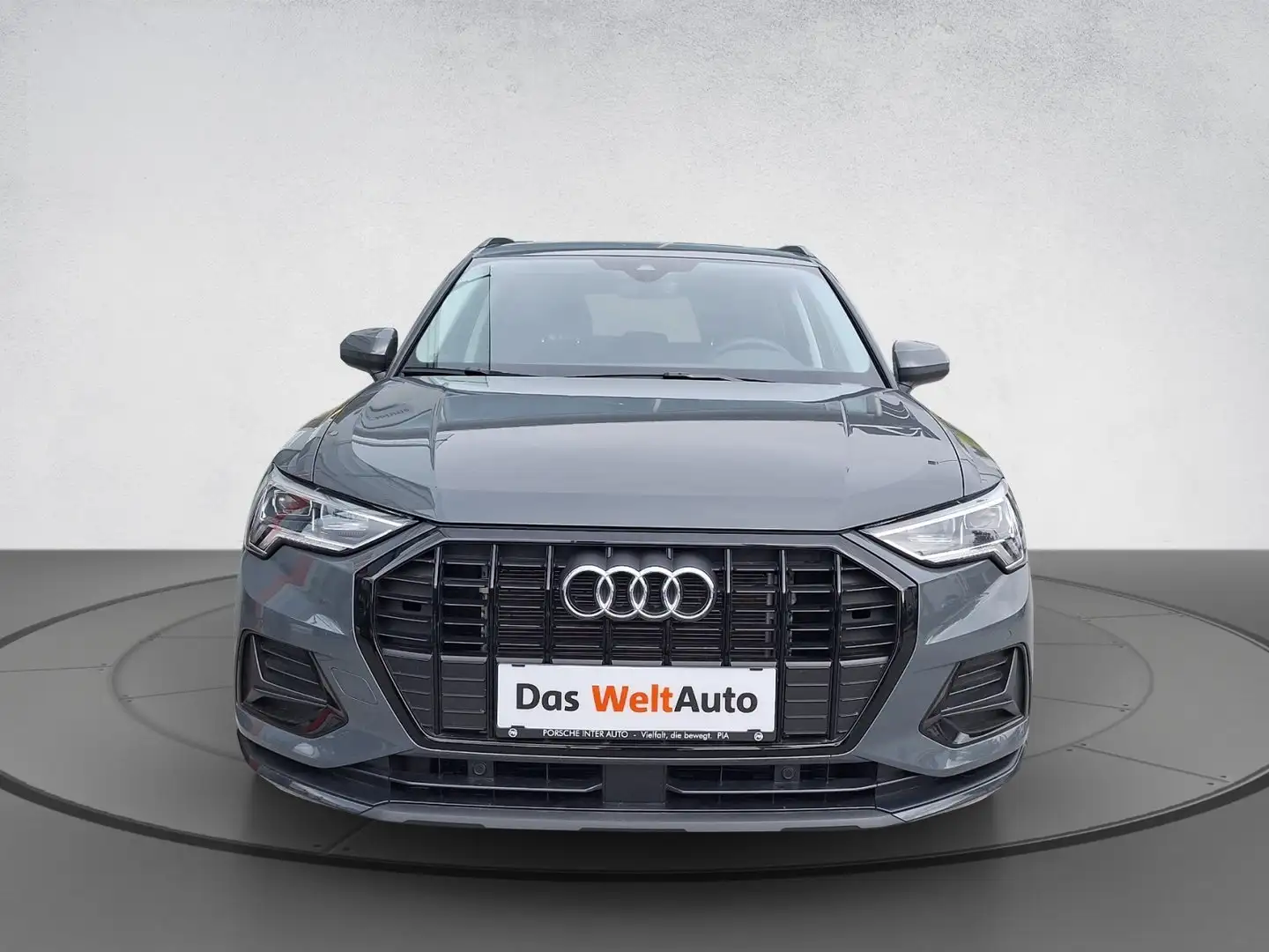 Audi Q3 35 TFSI advanced exterieur Grau - 2