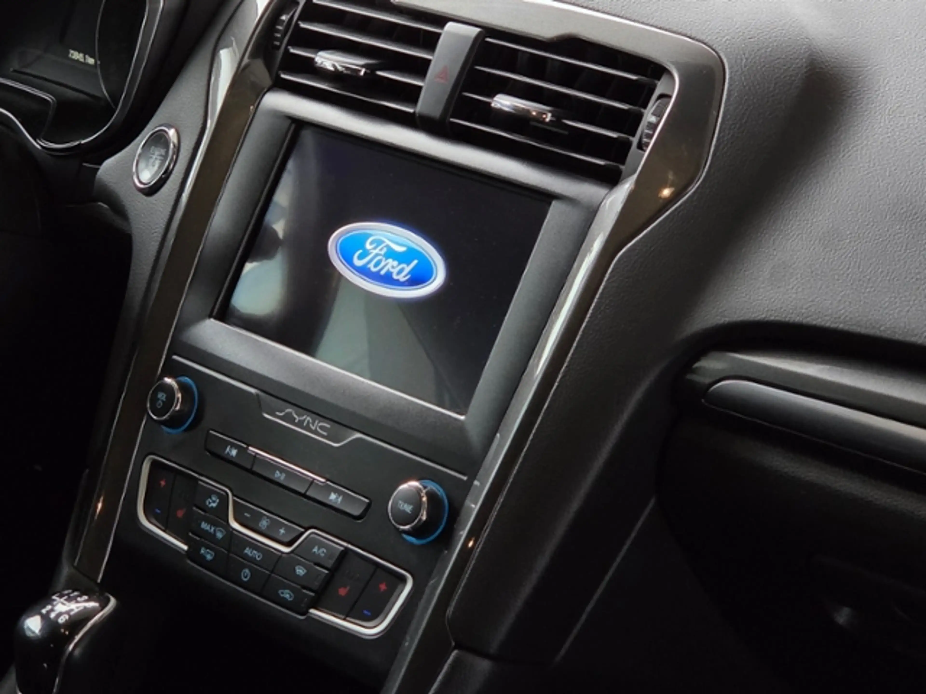 Ford Mondeo Turnier 2.0 EcoBlue Titanium*KEYFREE — photo 5