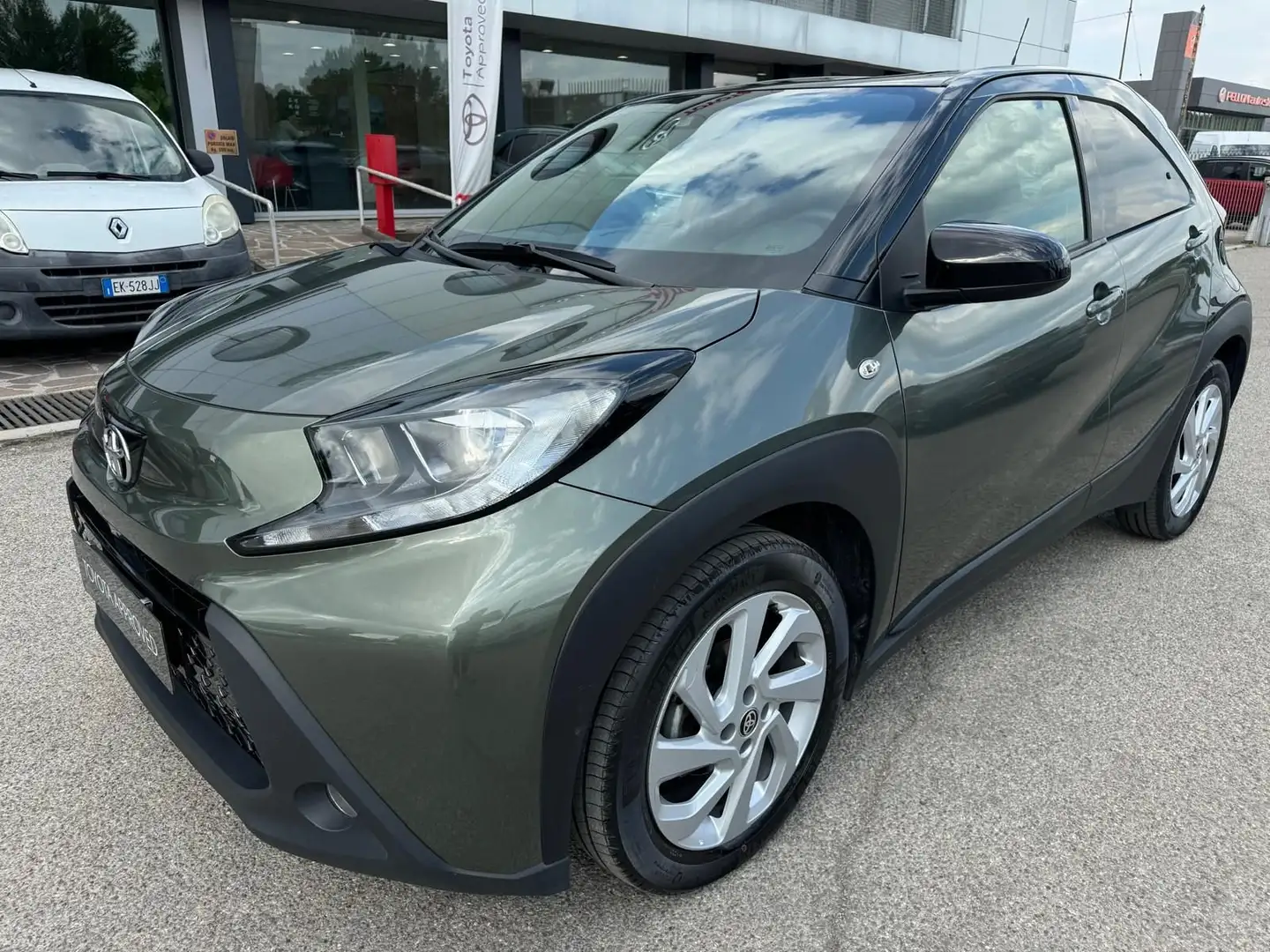 Toyota Aygo X 1.0 VVT-i 72 CV 5 porte Trend S-CVT - 1