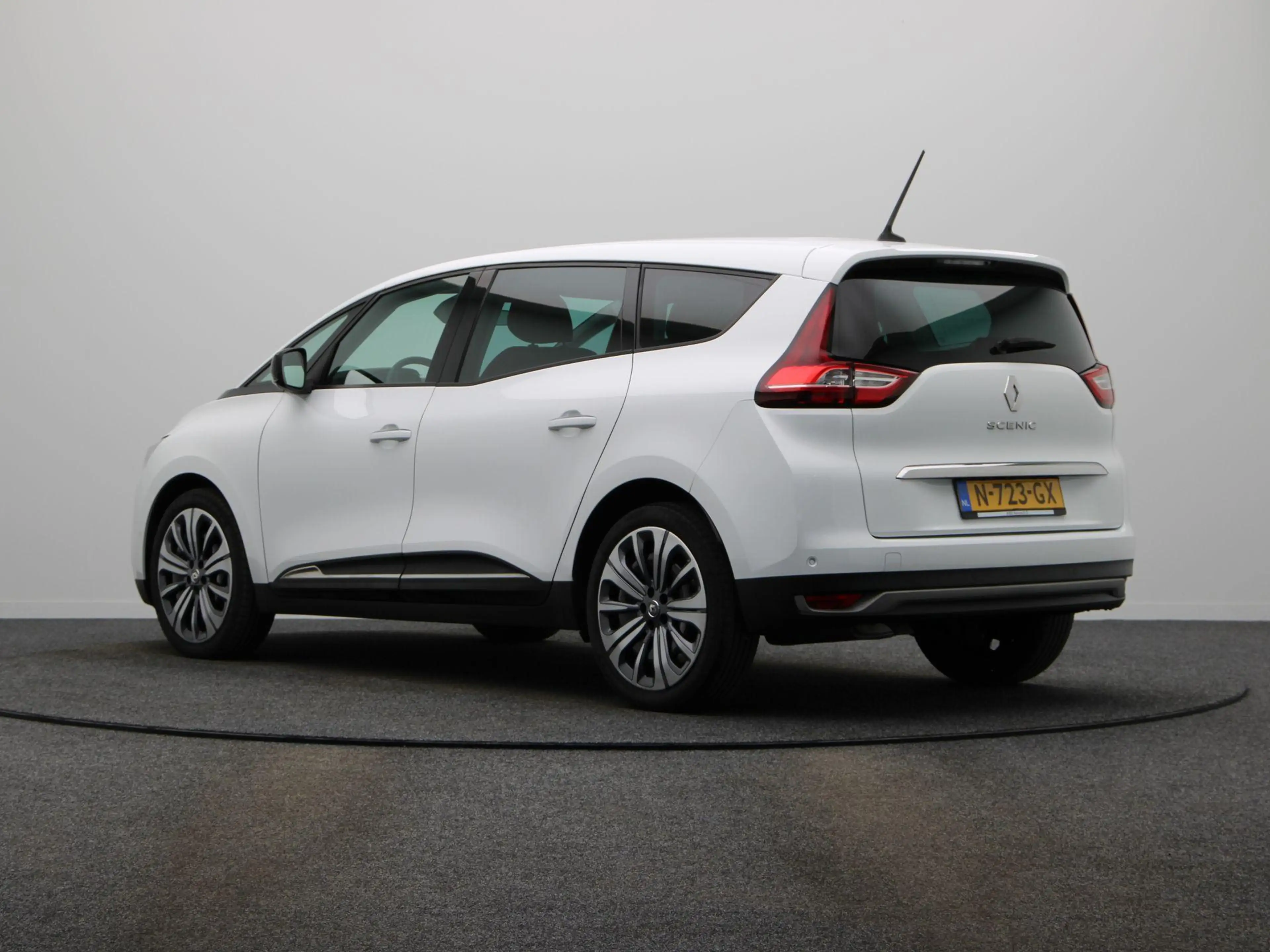 Renault Grand Scenic 1.3 TCe Business Zen | volledig dealer onderhouden — photo 2