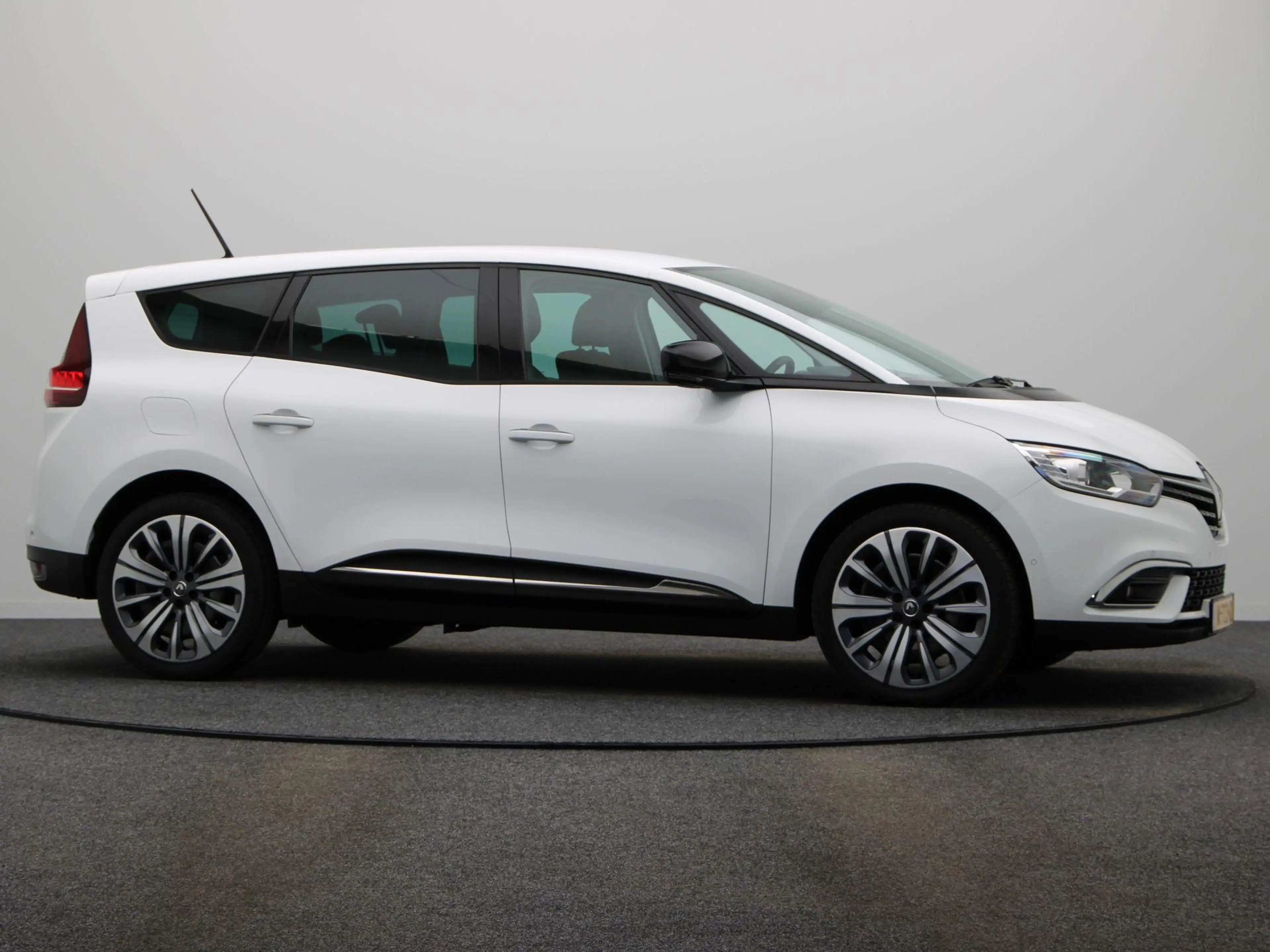 Renault Grand Scenic 1.3 TCe Business Zen | volledig dealer onderhouden — photo 13