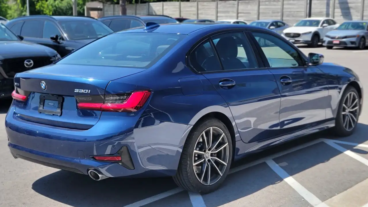 BMW 3 Series снимка BMW 3 Series