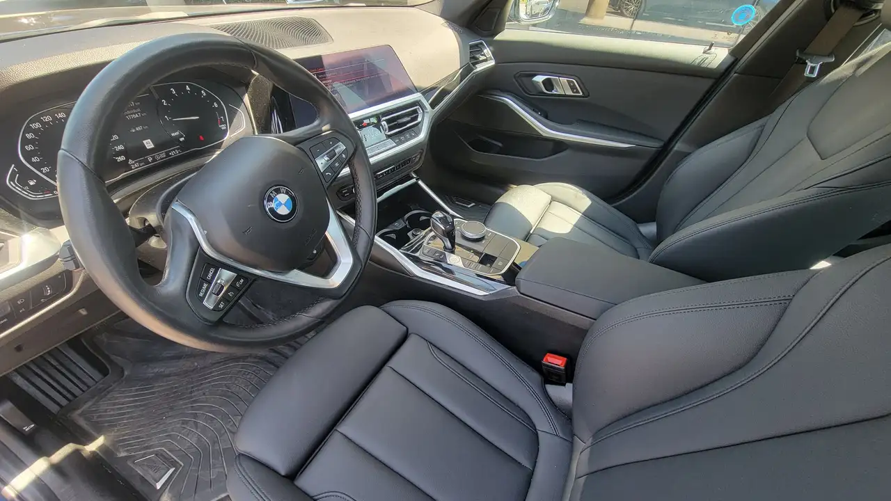 BMW 3 Series снимка BMW 3 Series