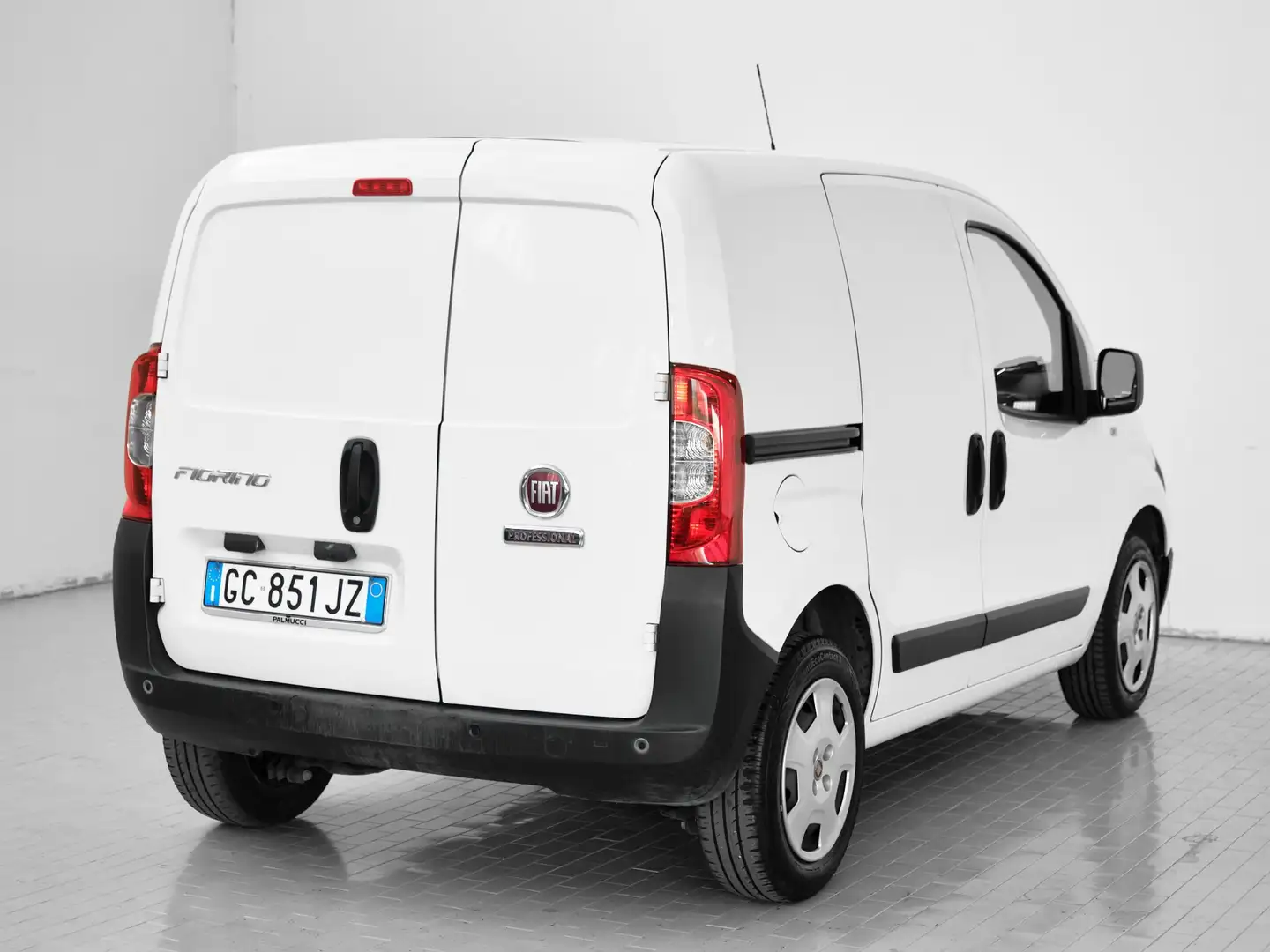 Fiat Fiorino 1.3 MJT 95CV Cargo SX Blanc - 2
