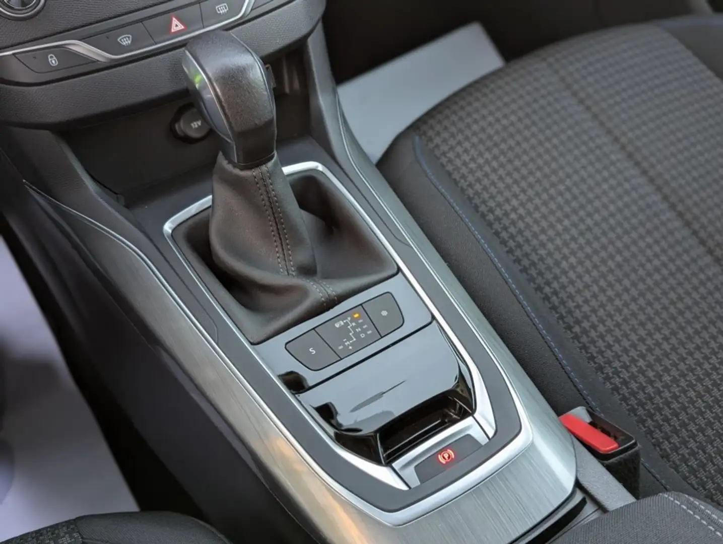 Peugeot 308 SW 1.5BlueHDi S&S Style EAT8 130 Blanc - 1