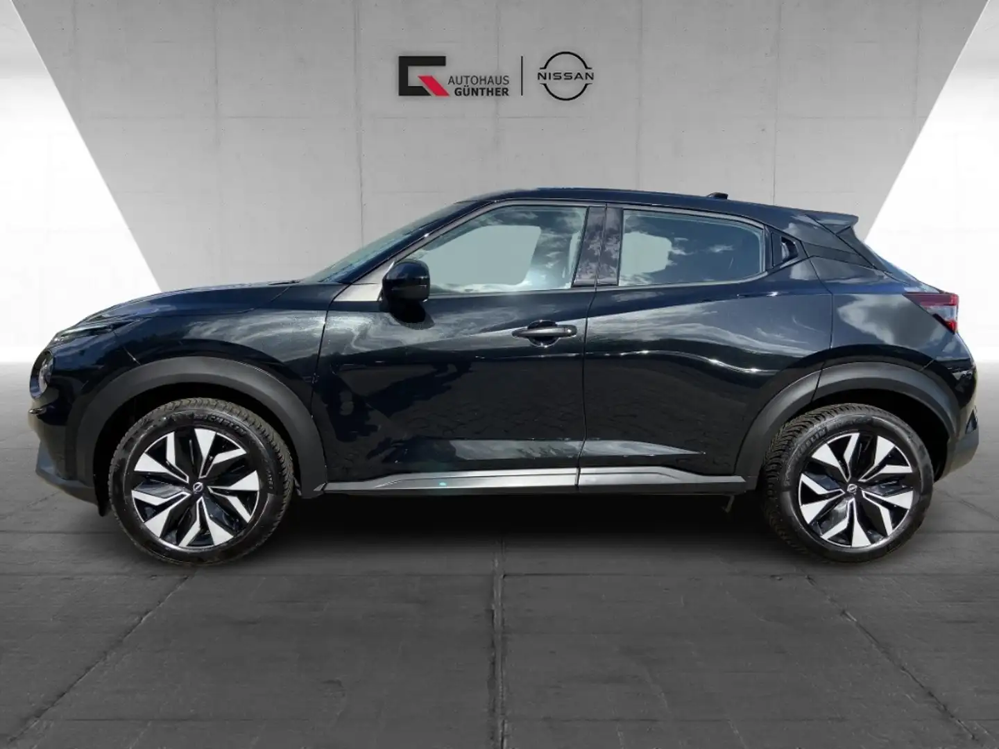 Nissan Juke ACENTA 1.0 DIG-T 6MT NissanConnect Komfort Zwart - 2