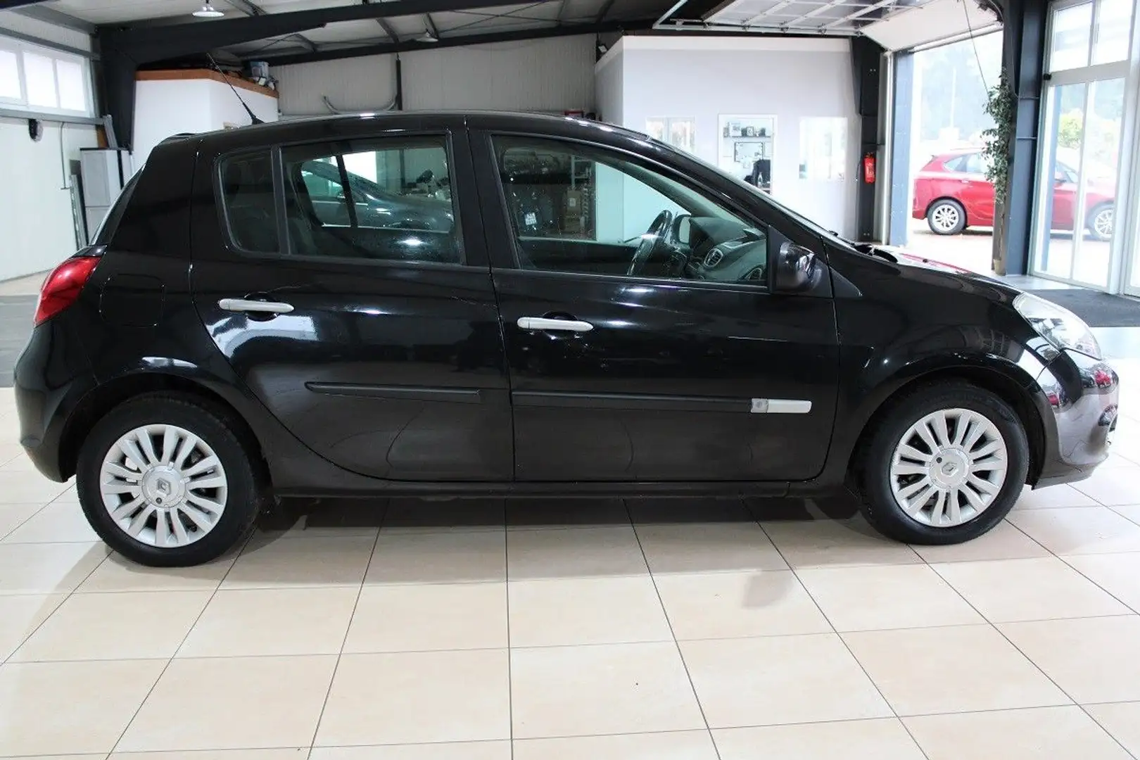 Renault Clio III Dynamique*TÜV NEU*WINTERREIFEN*TOP* Schwarz - 2