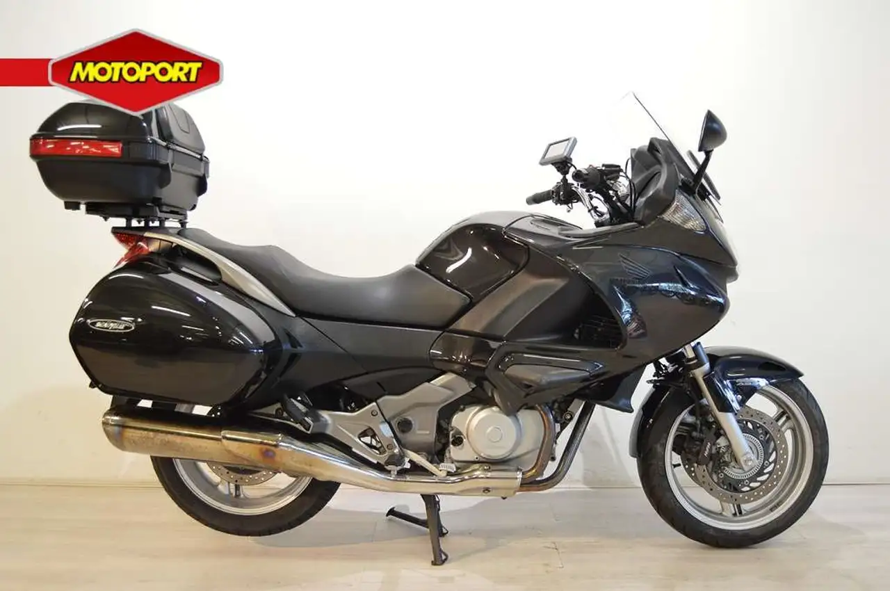 Honda NT 700