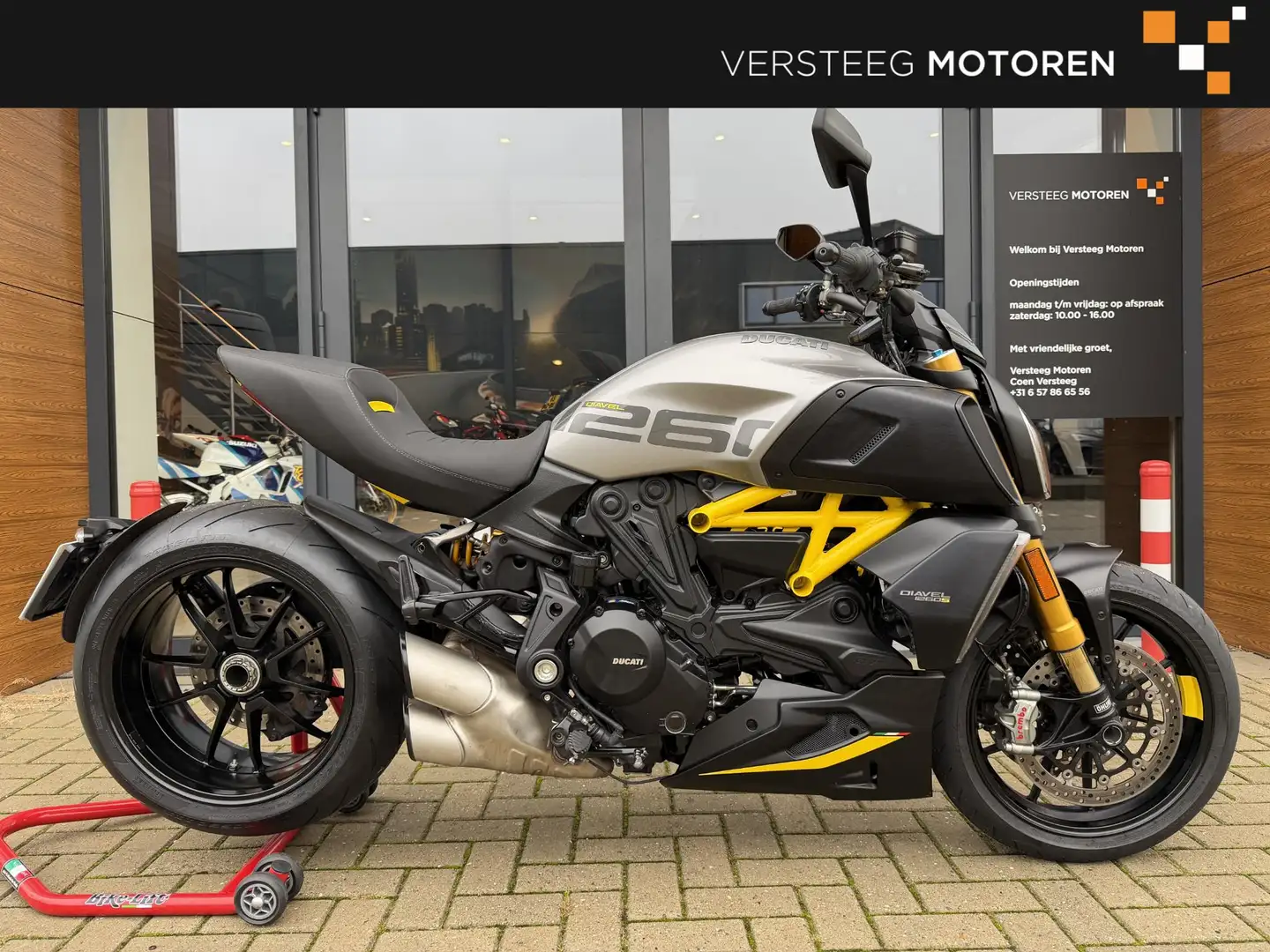 Ducati Diavel 1260 S Black & Steel #1ste eig#BTW Černá - 1