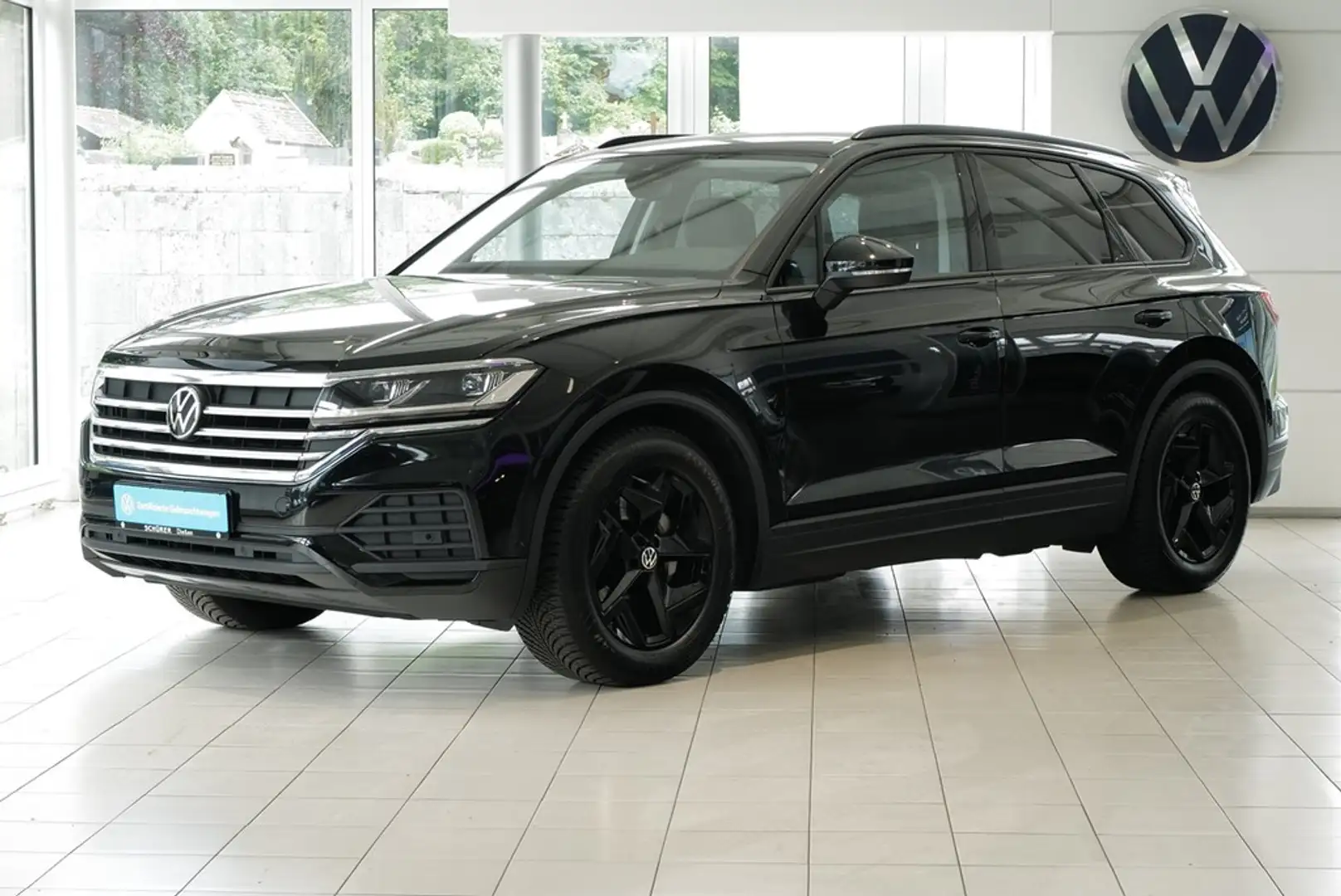 Volkswagen Touareg 3.0TDI 4Motion AHK Luft Keyless RKam ACC Schwarz - 2