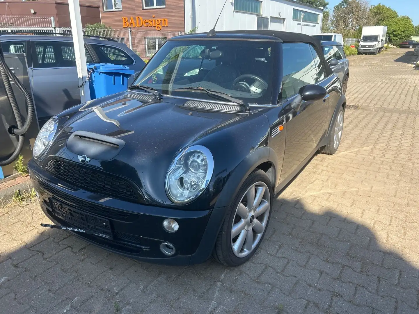 MINI One Cabrio One Zwart - 1