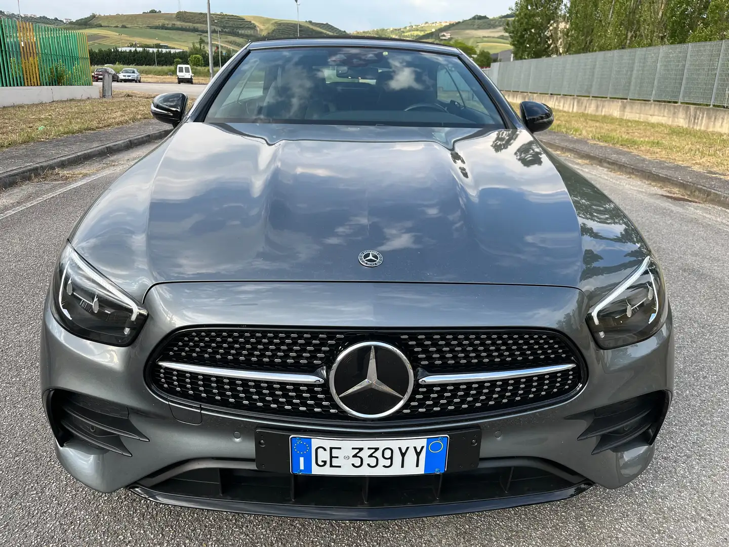 Mercedes-Benz E 220 Cabrio d Premium Plus 4matic Gris - 2