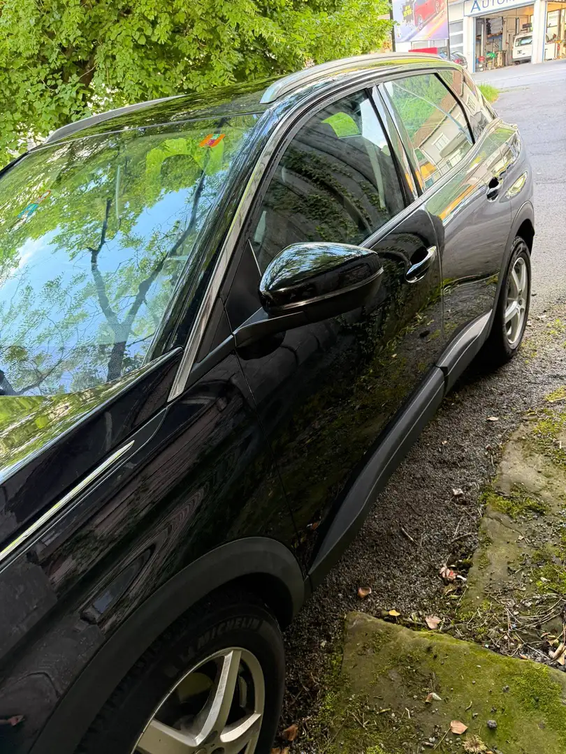 Peugeot 3008 3008 1,6 BlueHDi 120 S Schwarz - 2