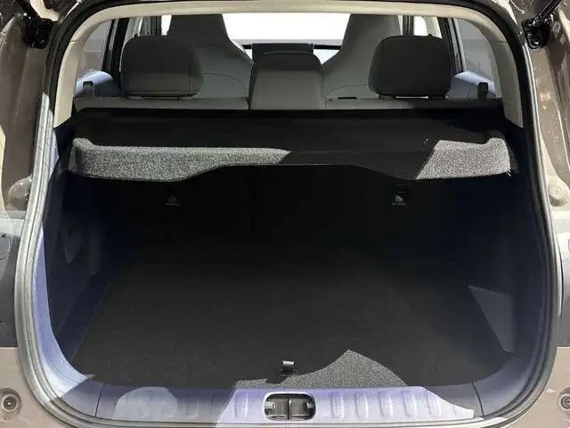 Leapmotor Unknown Model view 7