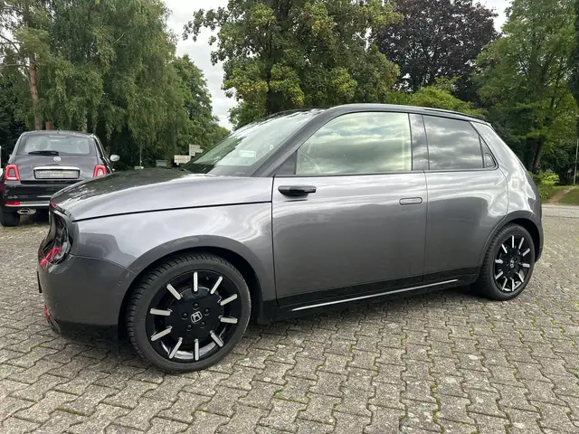 Honda e