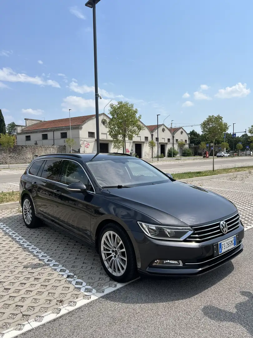 Volkswagen Passat 1.6 tdi 120 cv dsg - 1