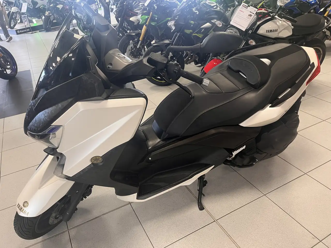 Yamaha X-Max 400