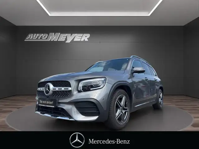 Mercedes-Benz GLB 220