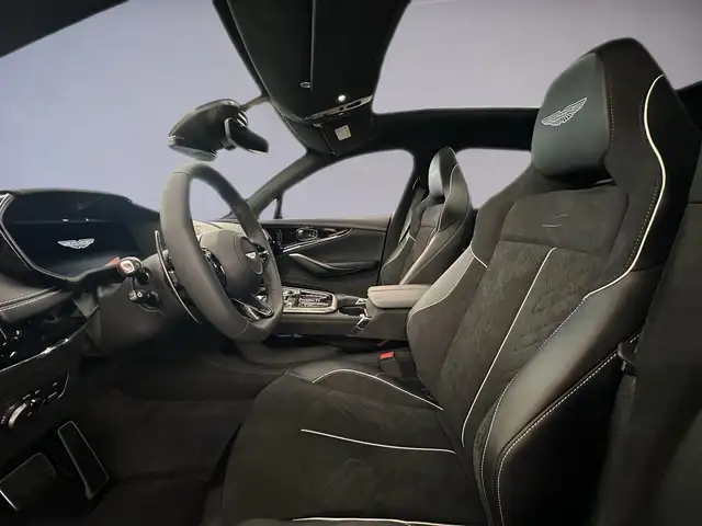 Aston Martin DBX view 7