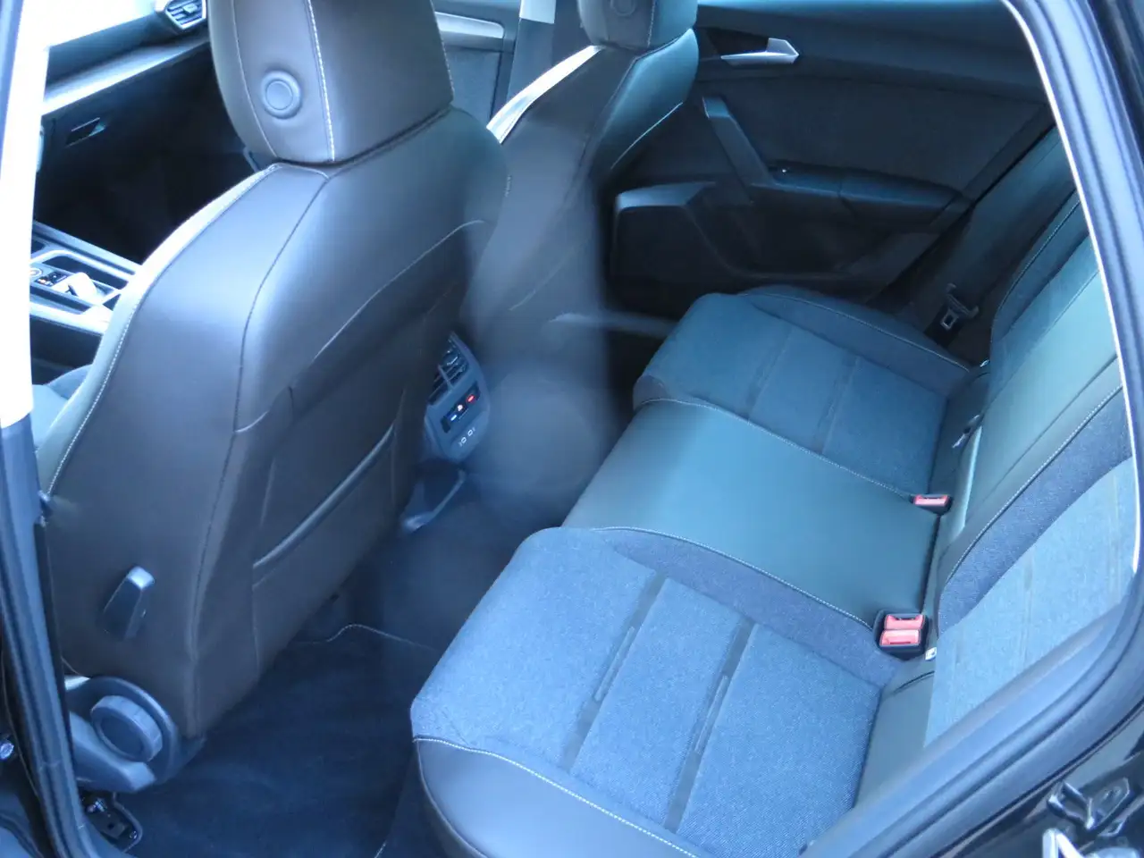 SEAT Leon Xcellence **wenig Kilometer** DSG SHZ Navi ACC, миниатюра 10