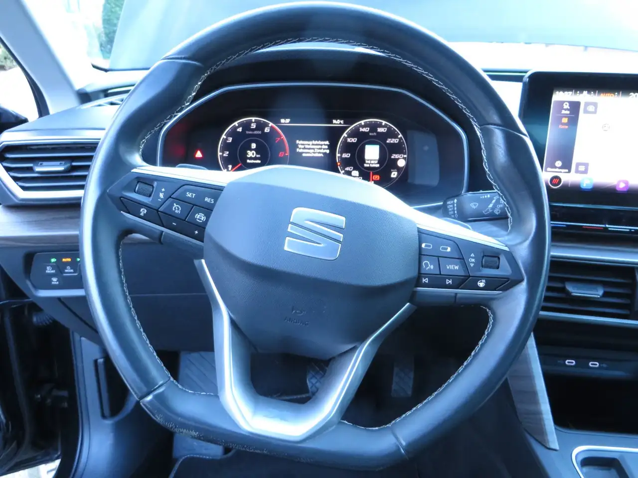 SEAT Leon Xcellence **wenig Kilometer** DSG SHZ Navi ACC, миниатюра 19