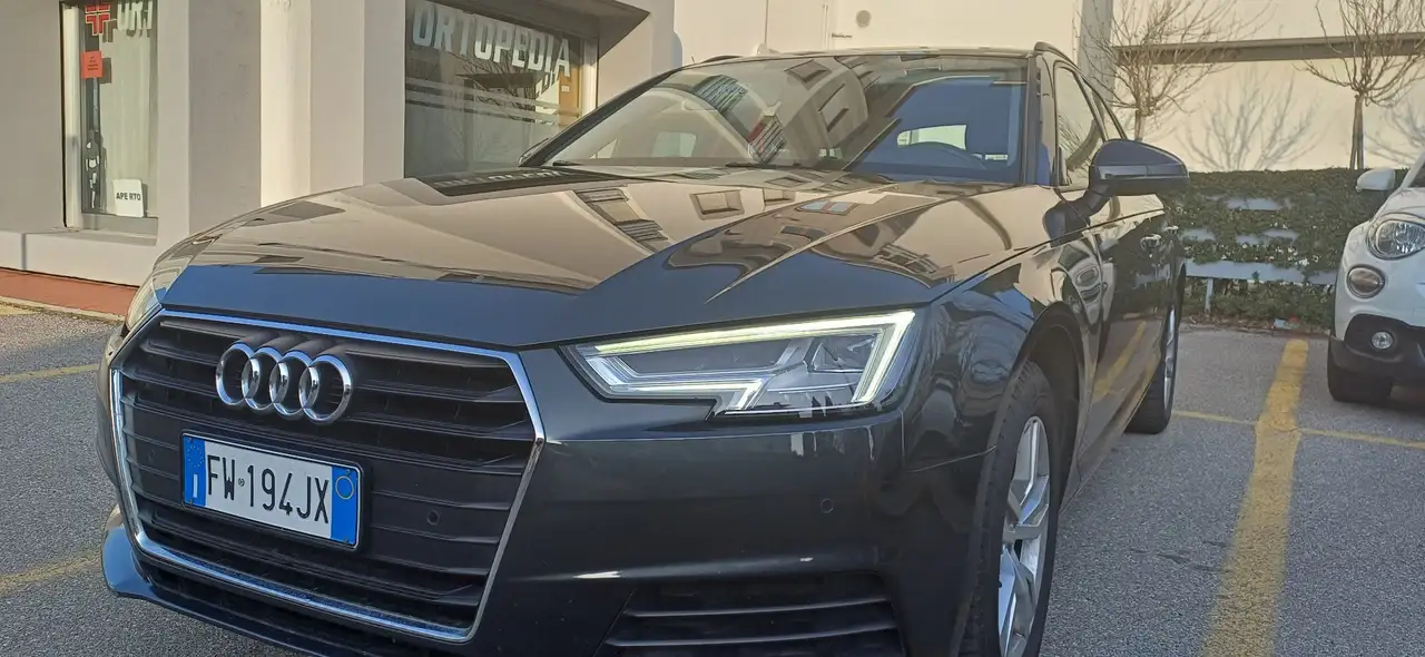 Audi A4 Avant 1.9 tdi 90cv auto, foto 1