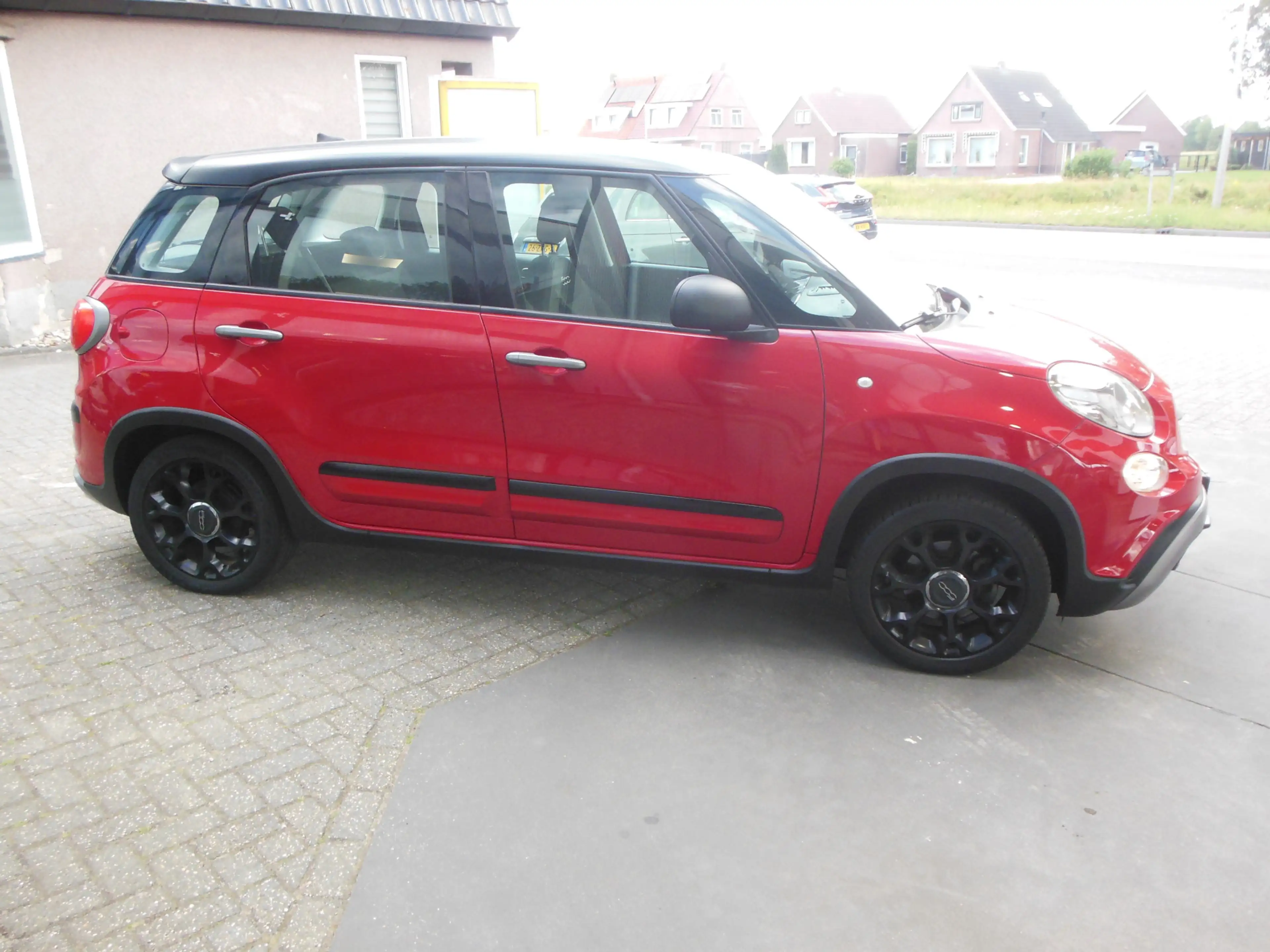Fiat 500L 0.9 TwinAir CityCross Staat in De Krim — photo 4